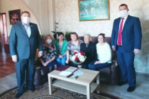 Сегодня свой 90-летний юбилей празднуют два жителя Майминского района