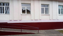 Центральная  библиотека: более чем на 300 тысяч рублей произведены работы по замене деревянных оконных рам