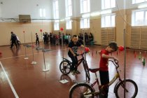 Урок велобезопасности «Катайся безопасно» провели автоинспекторы для учащихся Верх-Карагужской школы 