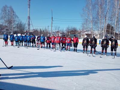  Традиционный турнир по хоккею с шайбой, посвященный памяти Дмитрия Фастунова и Сергея Краснова.