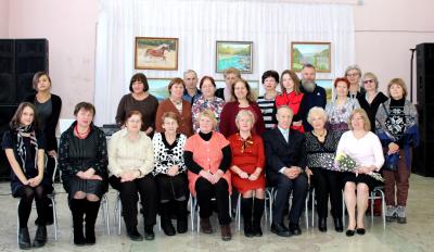 27 января презентацией выставки картин члена Союза художников РФ Натальи Сафроновой (с. Аскат Чемальского района) открыт год 95-летия Майминского района.