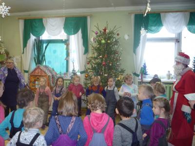 Сверкай огнями, наша ёлка!