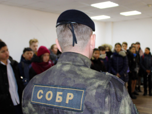 Сотрудники СОБР Управления Росгвардии по Республике Алтай отмечают 27-летие отряда