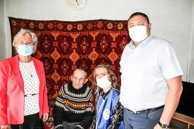 Вручение телефонов Ветеранам Великой Отечественной войны