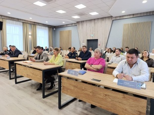 В администрации Майминского района состоялось расширенное совещание