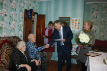 В Майминском районе с 90- летием поздравили Ефрема Васильевича Селиванова