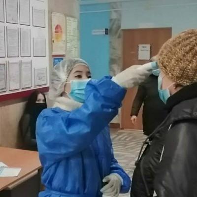 Волонтеры «Единой России» помогают Майминским врачам