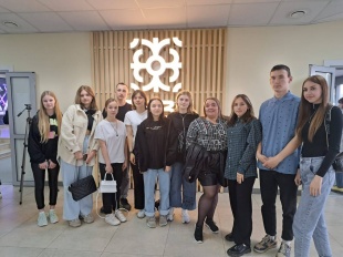 Активная молодежь Майминского района поучаствовала во встрече с Главой Республики Алтай и руководителем Росмолодежь